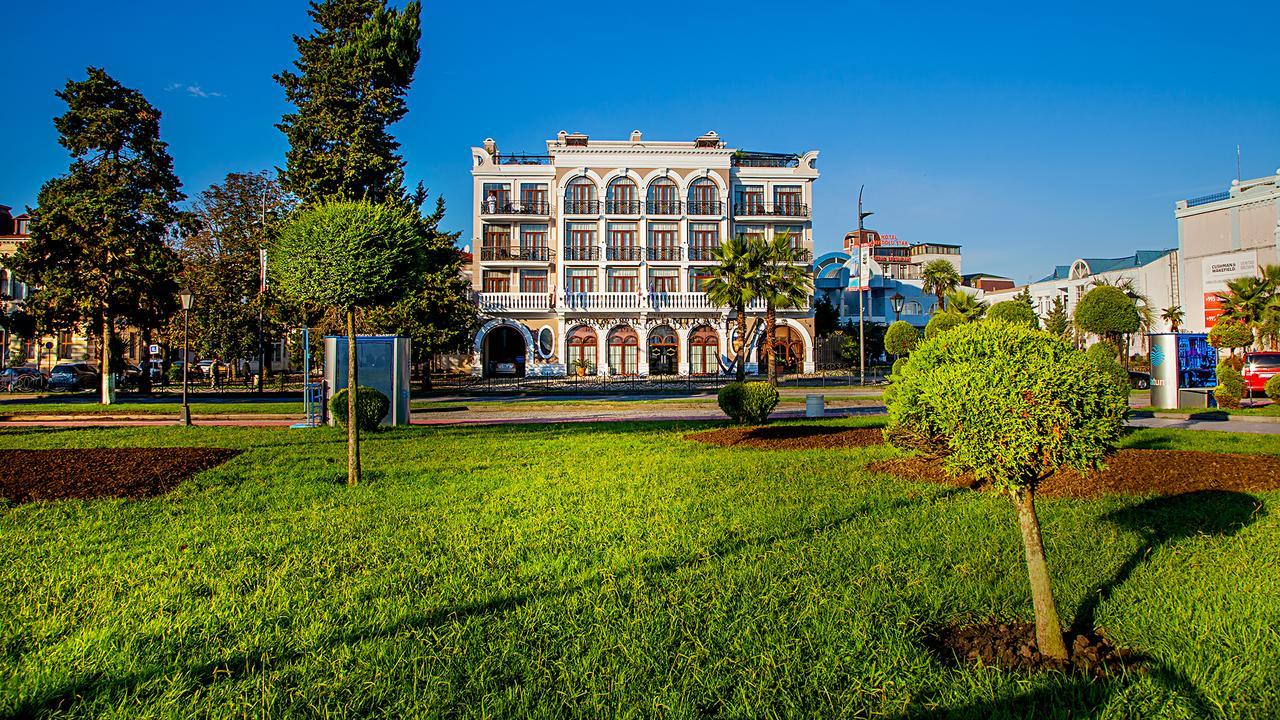 The Admiral Hotel Batumi Exterior photo